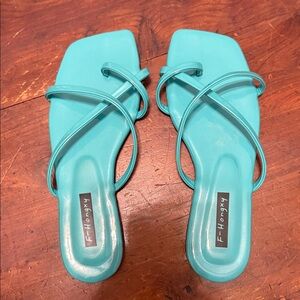 Stylish Turquoise Strappy Sandals by